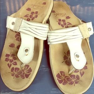 Women's Cushe sandals